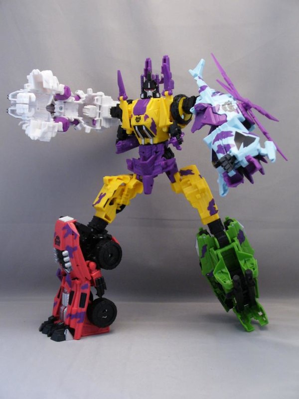 Transformers  Exclusive G2 Bruticus Image  (105 of 119)